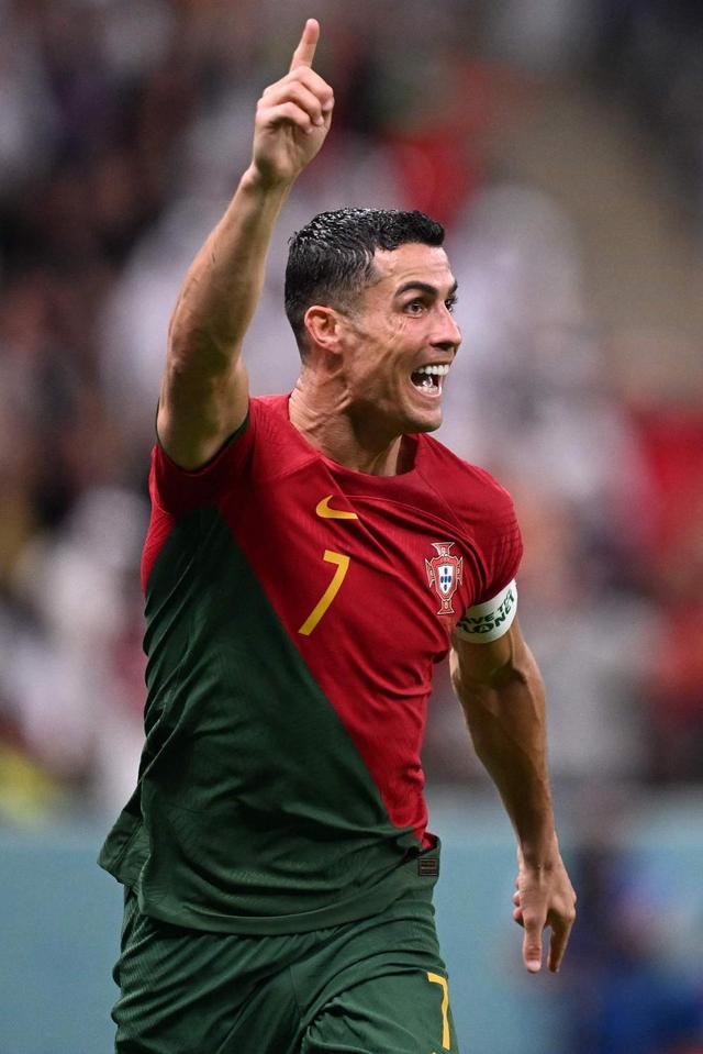 赵丽娜：走了70所学校，女孩踢球屈指可数；想让女孩踢球普及