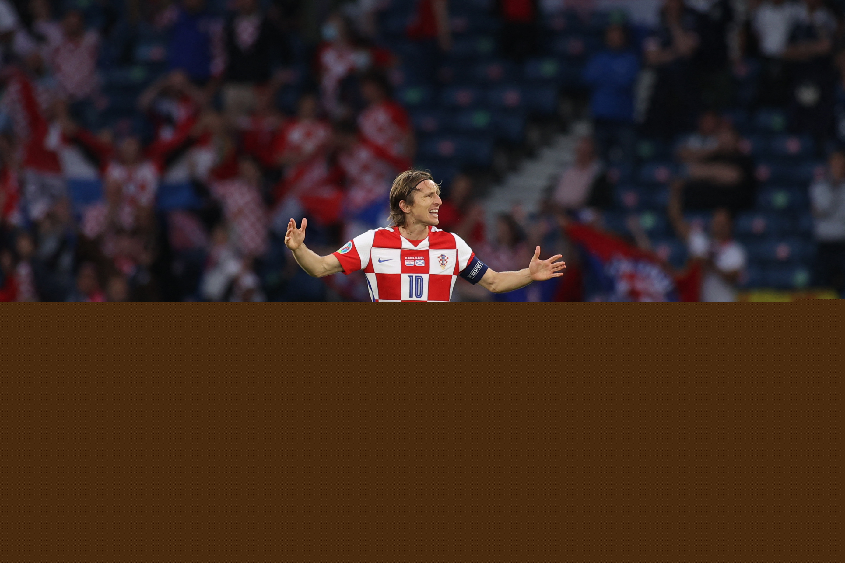 姆巴佩：防守维尼修斯90分钟，太折磨边后卫了