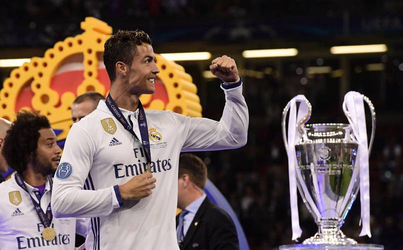 曼联7000万签沃顿有一前提，阿莫林自信可实现！卡里克钦点其接班