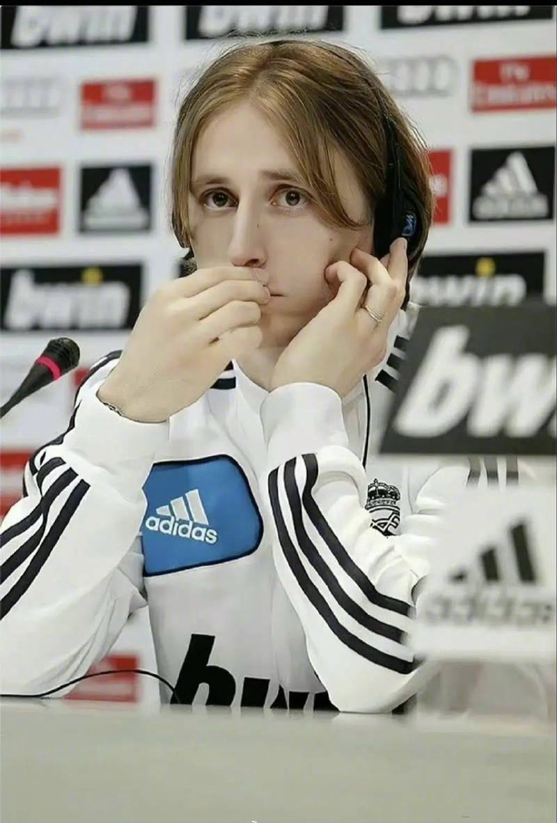 梅西被预期非点球第一、助攻第二！他已是金靴和助攻王！